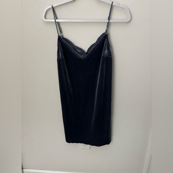 Hollister blue velvet slip dress - Picture 1 of 2